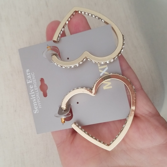 Large Gold Heart Post Earrings with Crystals, NWT - Picture 7 of 7